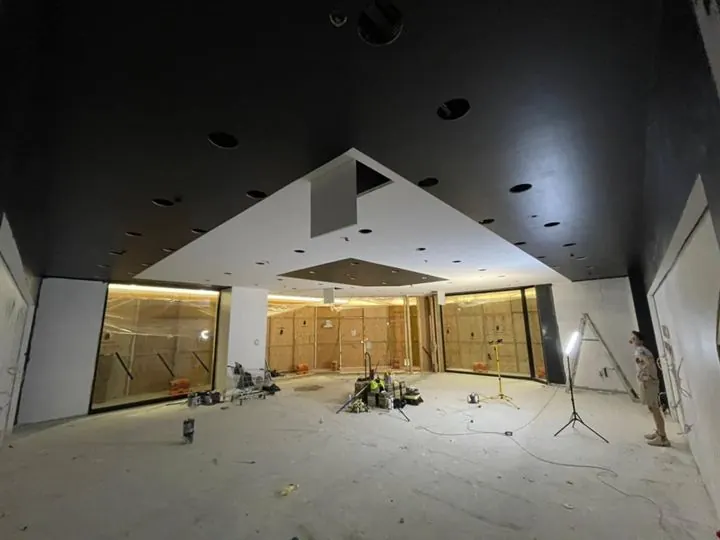Feature bulkhead framed and lined in the ceiling